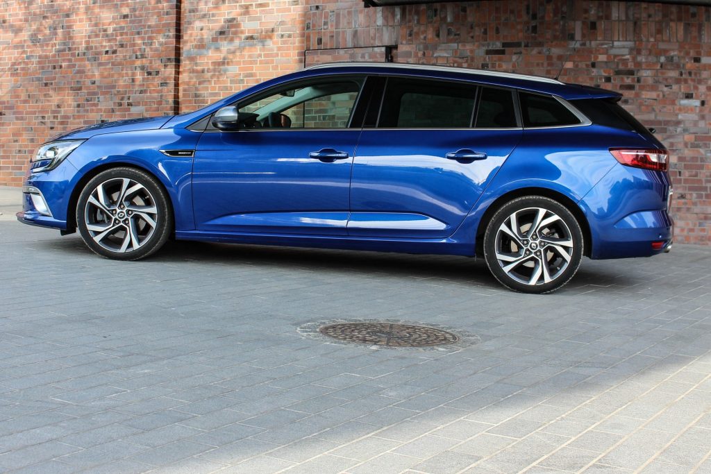 Megane-GT-11-1024x683 TEST | Renault Megane Grandtour GT 205 EDC - GieTe kwadrat