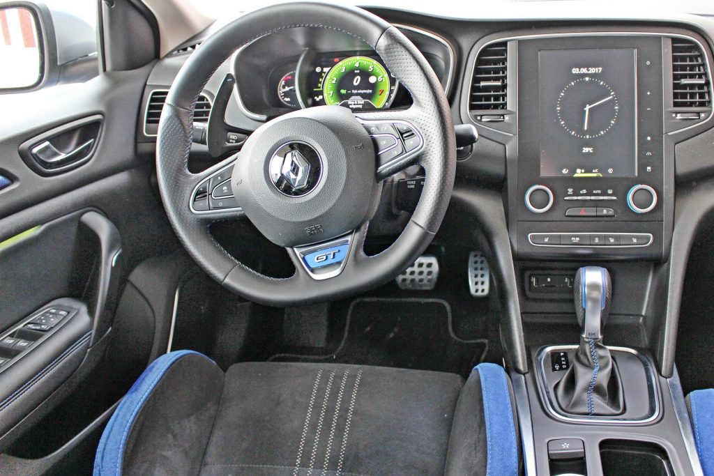 Megane-GT-24-1024x683 TEST | Renault Megane Grandtour GT 205 EDC - GieTe kwadrat