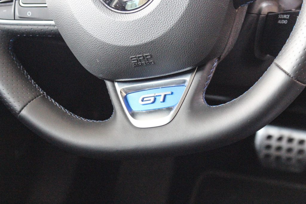 Megane-GT-25-1024x683 TEST | Renault Megane Grandtour GT 205 EDC - GieTe kwadrat