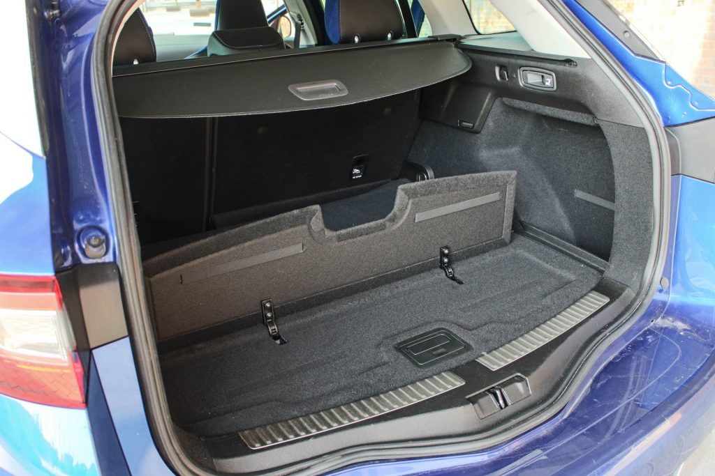 Megane-GT-38-1024x683 TEST | Renault Megane Grandtour GT 205 EDC - GieTe kwadrat