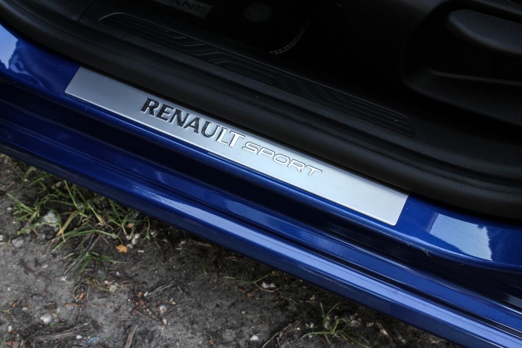 Megane-GT-52-1024x683 TEST | Renault Megane Grandtour GT 205 EDC - GieTe kwadrat