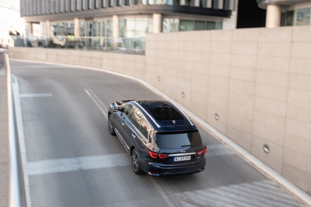 Infiniti-QX60-1024x683 Infiniti - znika z rynku. Lecz nie pozostawia swoich klientów samym sobie.