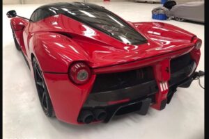 LaFerrari-Ferrari-4-300x200 Ferrari LaFerrari - 2014 - 2.190.000 EUR - Łódź - taki Prius tylko trochę szybszy