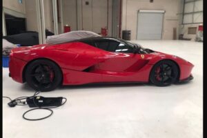 LaFerrari-Ferrari-5-300x200 Ferrari LaFerrari - 2014 - 2.190.000 EUR - Łódź - taki Prius tylko trochę szybszy