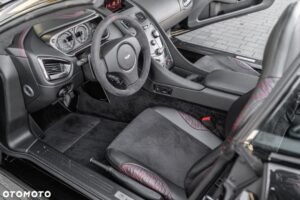 Aston-Martin-Vanquish-Zagato-17-300x200 Aston Martin Vanquish Zagato Volante - 2018 - 799.500 EUR - Katowice - jeden z 99 sztuk