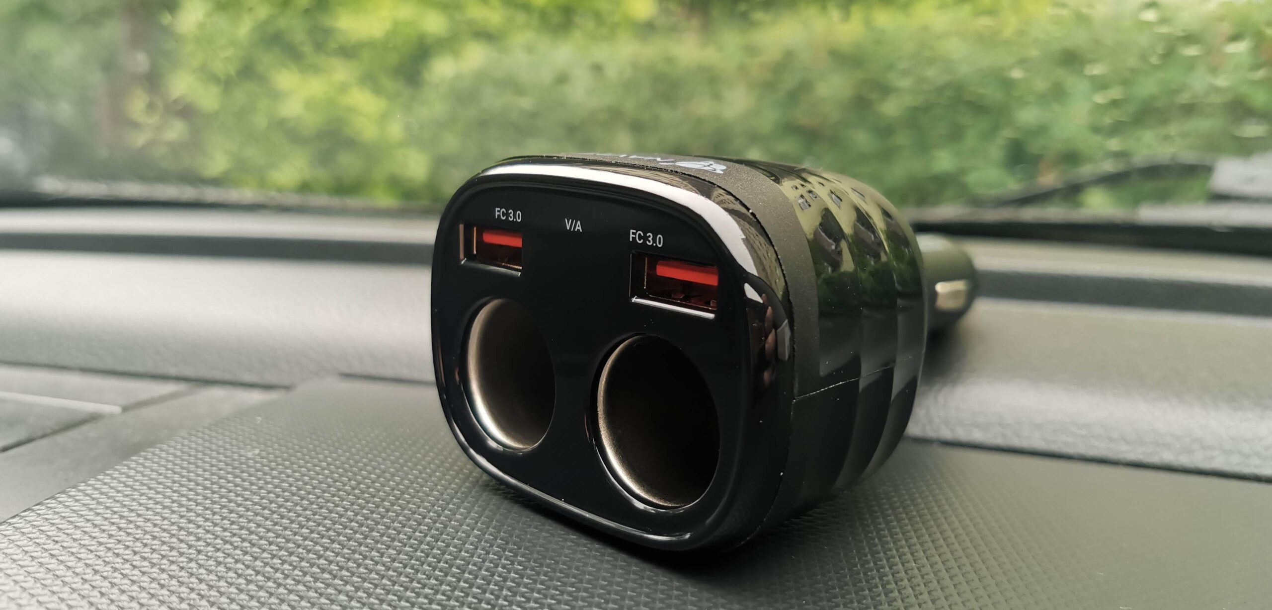 Navitel-USP55-Pro-oAutach.pl-007-scaled TEST | Rozdzielacz gniazda zapalniczki Navitel USP55 Pro - cztery wtyczki z jednego gniazda - opnie, recenzja, #kluczowa5