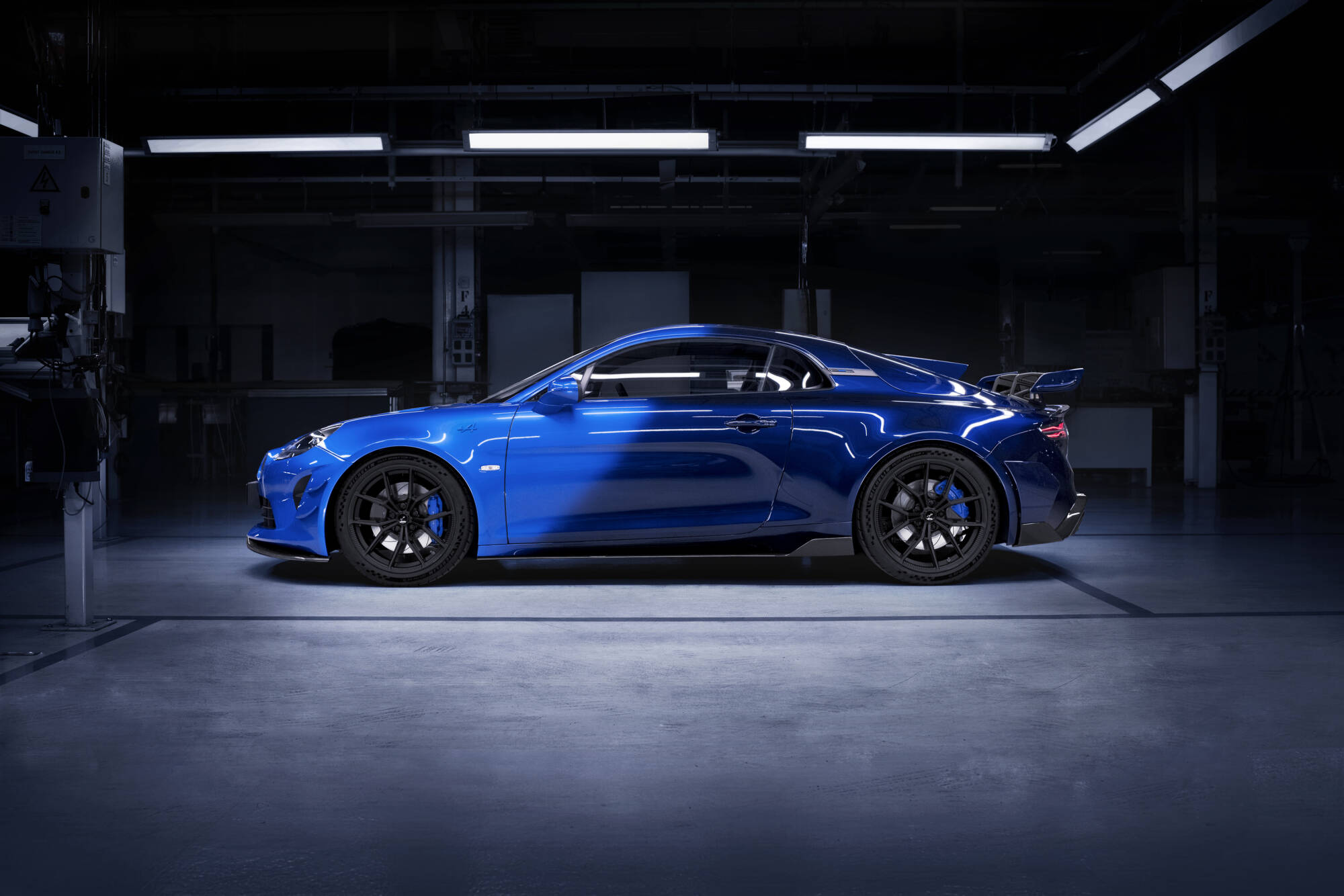 alpine-a110-r-ultime-la-bleue-koniec-produkcji-2026-0007 Ostatnie miesiące Alpine A110: Nagroda „Best Cars 2026” i limitowana seria Ultime „La Bleue” wyprzedana