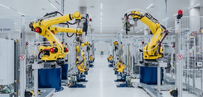 BMW i7 z technologią Gen6 i akumulatorem Rimac Technology – większy zasięg i szybsze ładowanie